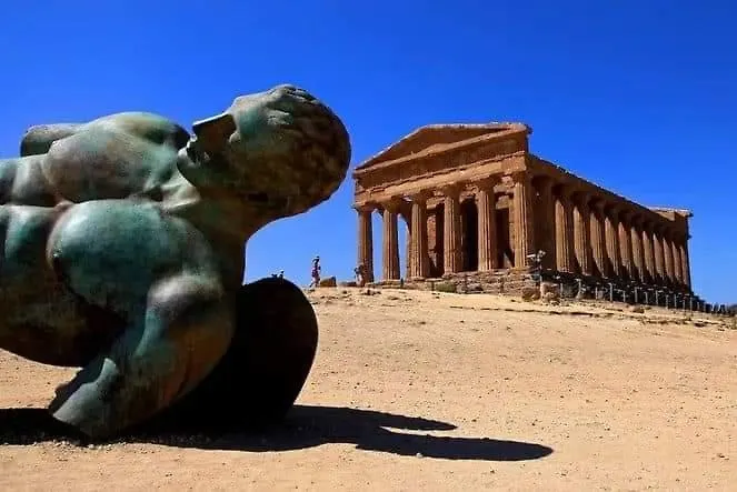 Perla Marina * 恩佩多克莱港