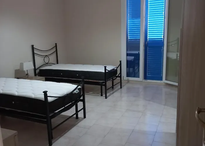 Perla Marina * 恩佩多克莱港